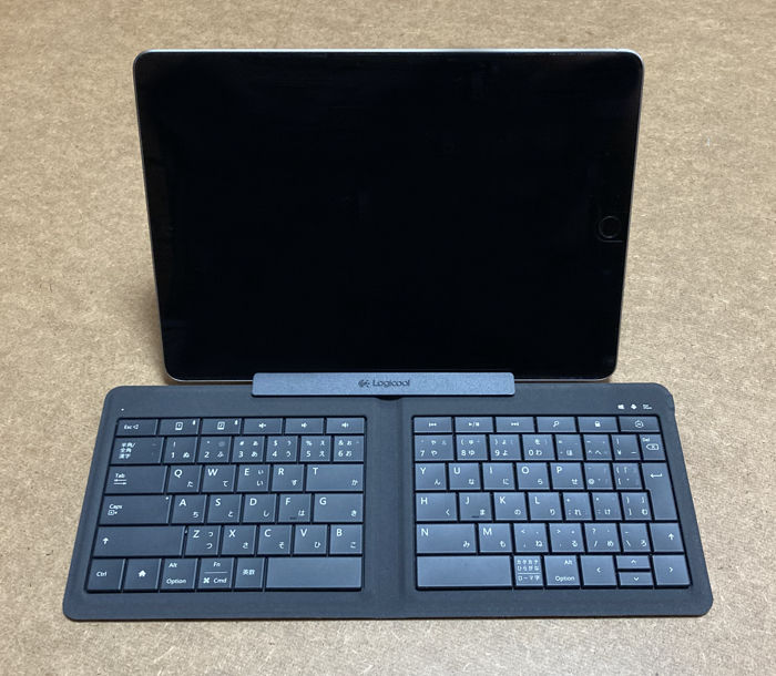 Foldable KeyboardとiPad