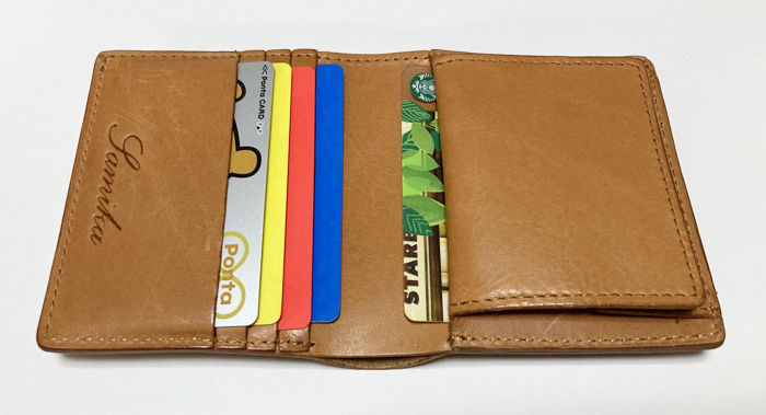 SAMIKA財布とカード