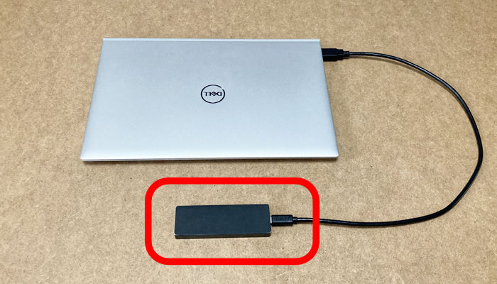 新SSDをPCとUSB接続