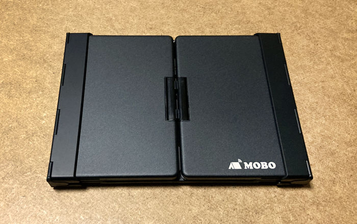 MOBO Keyboard 2 （折りたたんだ状態）