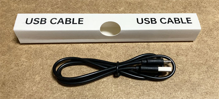 充電用USBケーブル